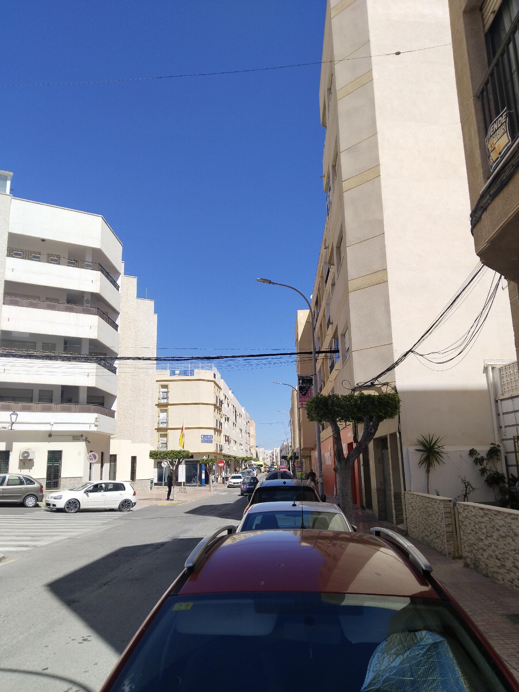 Imagen 15 Apartamento en venta en Garrucha / En el centro de la Calle Mayor, al lado de la playa.