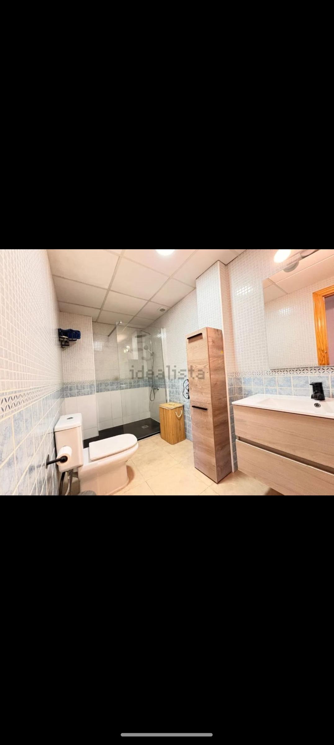 Imagen 4 Apartamento en venta en Garrucha / En el centro urbano al alcance de todos los servicios.