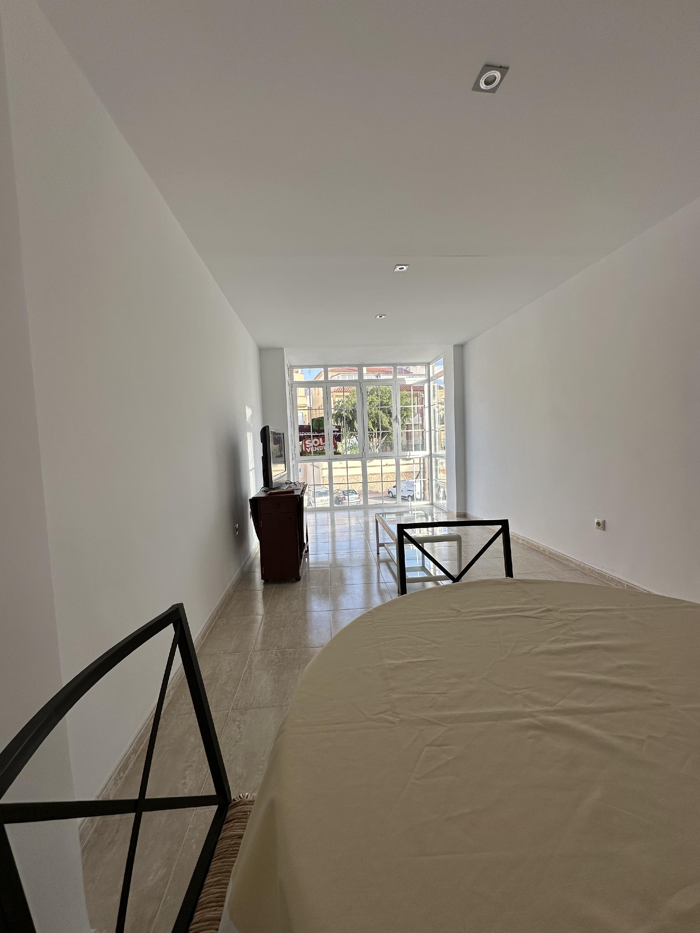 Imagen 2 Apartamento en venta en Turre / En el centro del municipio, cerca de los servicios.
