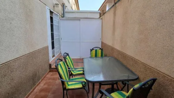 Imagen 21 Casa Adosada en venta en Huércal-overa / En zona residencial, cerca de todos los servicios.