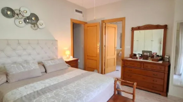 Imagen 10 Casa Adosada en venta en Huércal-overa / En zona residencial, cerca de todos los servicios.