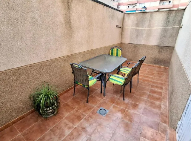 Imagen 22 Inmueble 302898 - Casa Adosada en venta en Huércal-overa / En zona residencial, cerca de todos los servicios.