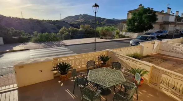 Imagen 23 Inmueble 302898 - Casa Adosada en venta en Huércal-overa / En zona residencial, cerca de todos los servicios.