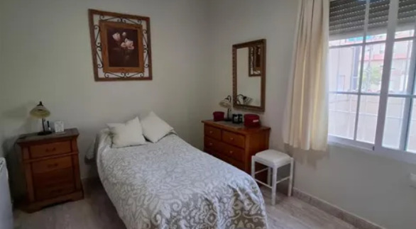 Imagen 17 Casa Adosada en venta en Huércal-overa / En zona residencial, cerca de todos los servicios.