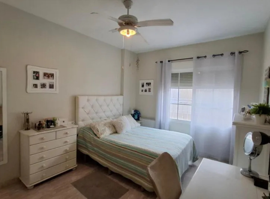 Imagen 16 Casa Adosada en venta en Huércal-overa / En zona residencial, cerca de todos los servicios.