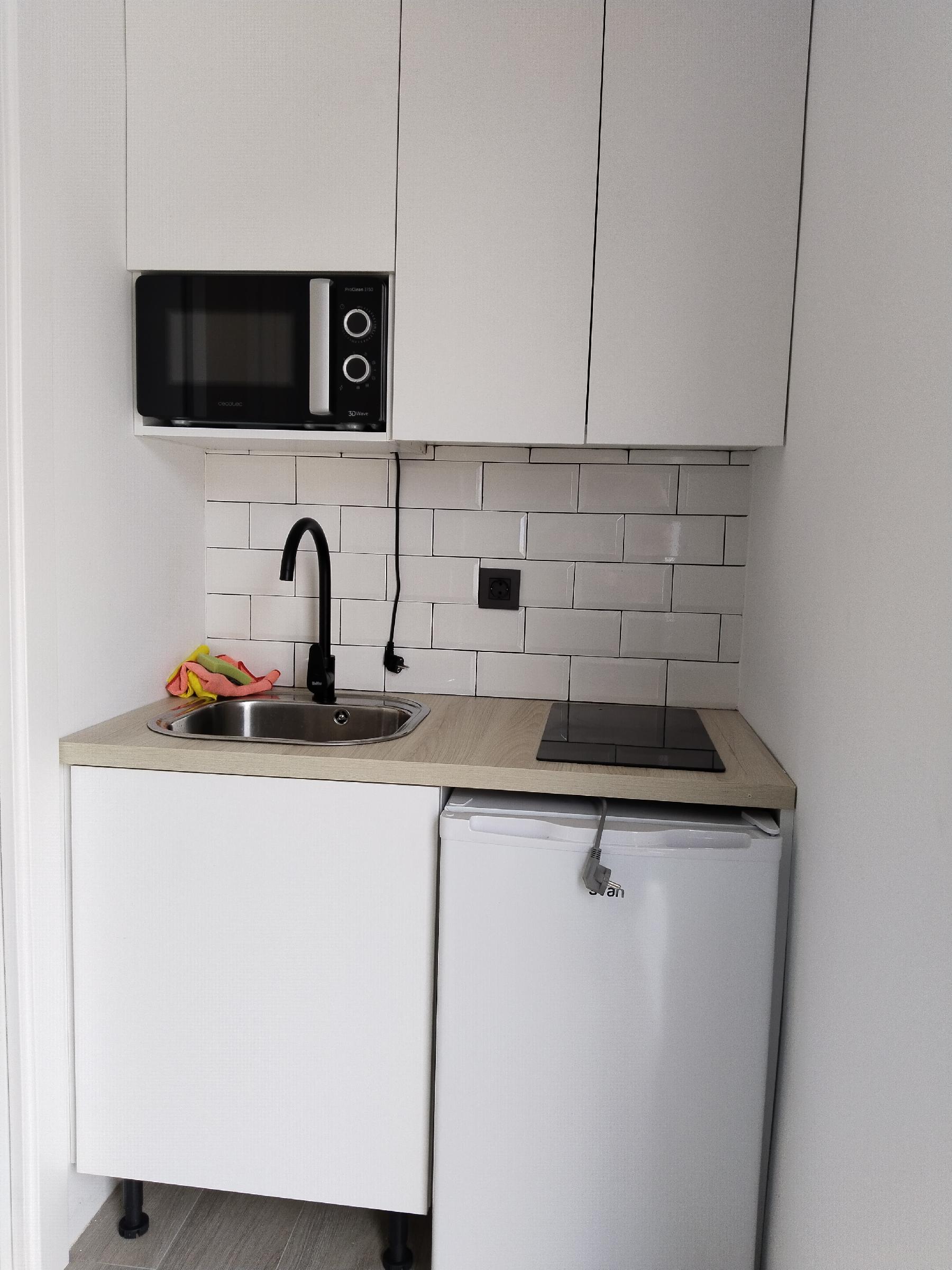 Imagen 5 Apartamento en alquiler en Garrucha / Vivienda en esquina, cerca de todos los servicios.