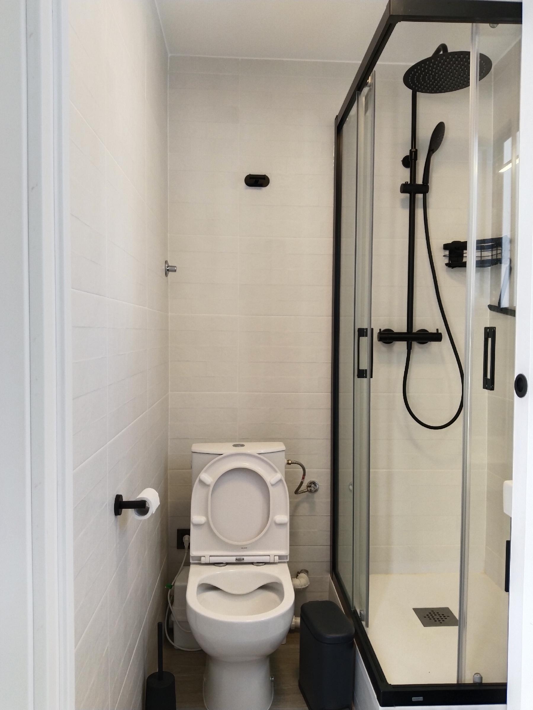 Imagen 10 Apartamento en alquiler en Garrucha / Vivienda en esquina, cerca de todos los servicios.