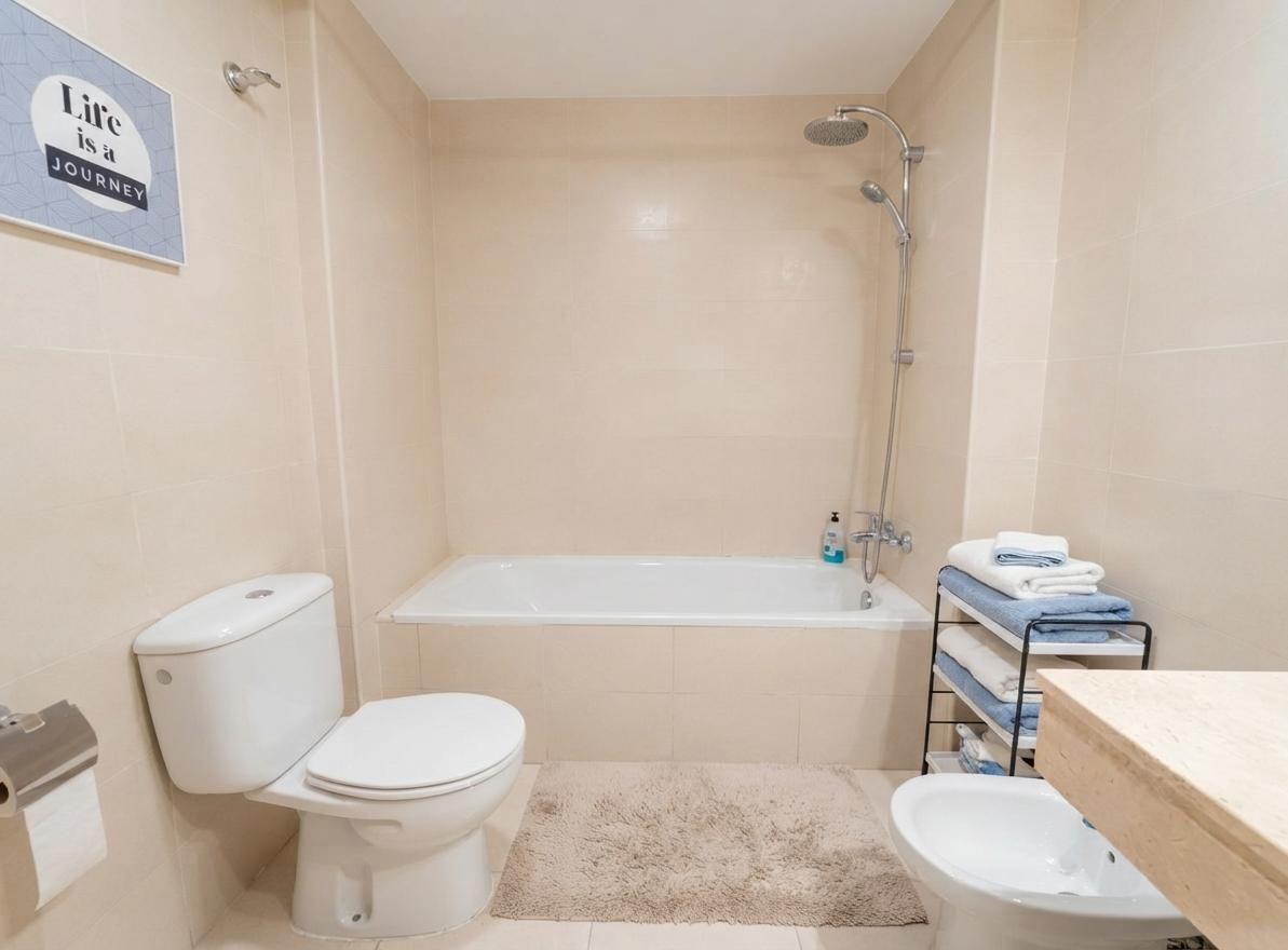 Imagen 8 Apartamento en venta en Vera / En residencial Laguna Beach, al lado de la playa.
