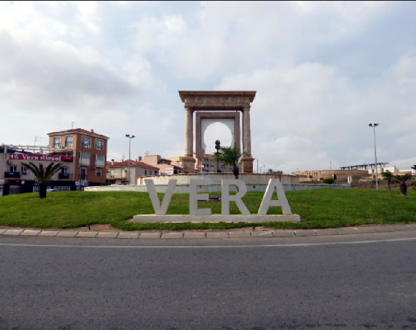 Imagen 3 Inmueble 303117 - Local Comercial en venta en Vera / En el centro del pueblo, cerca de todos los servicios.