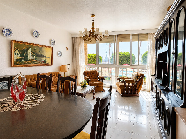 Imagen 1 Inmueble 304863 - Apto. Playa en venta en Garrucha / Paseo del Malecón, en frente de la playa.