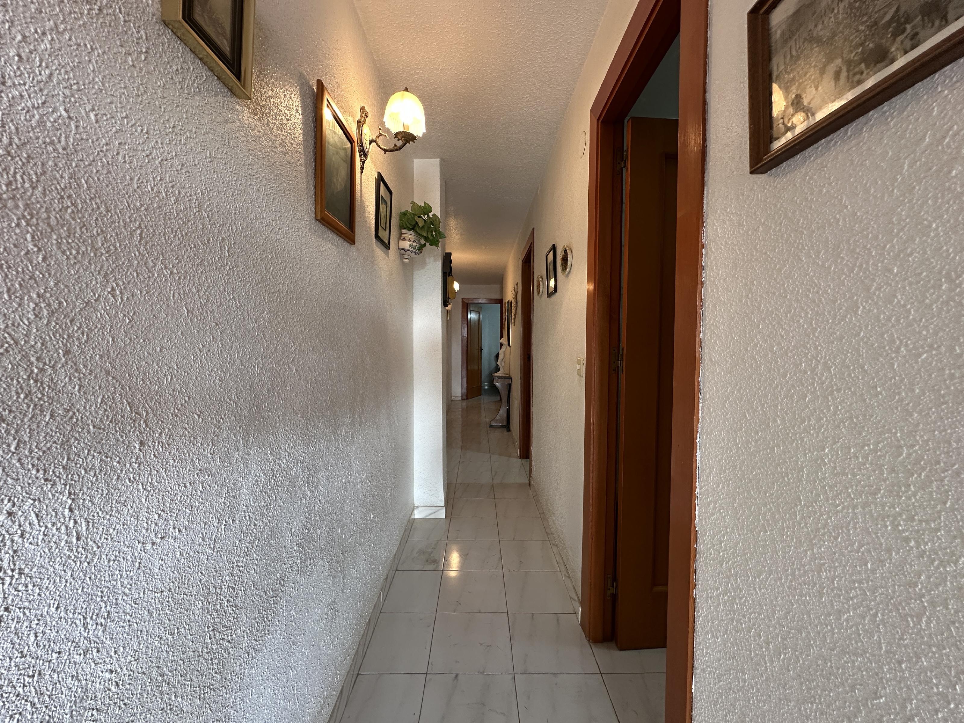 Imagen 11 Apto. Playa en venta en Garrucha / Paseo del Malecón, en frente de la playa.