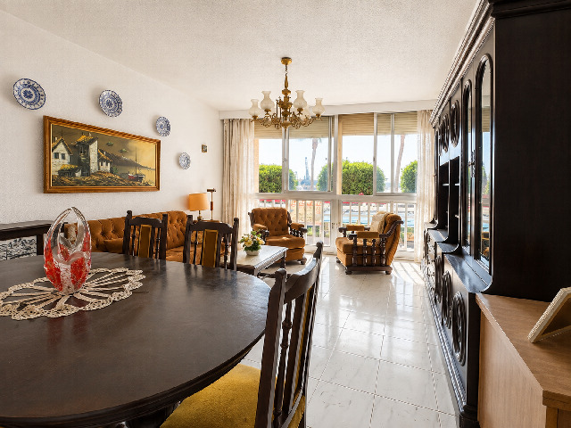 Imagen 4 Inmueble 304863 - Apto. Playa en venta en Garrucha / Paseo del Malecón, en frente de la playa.