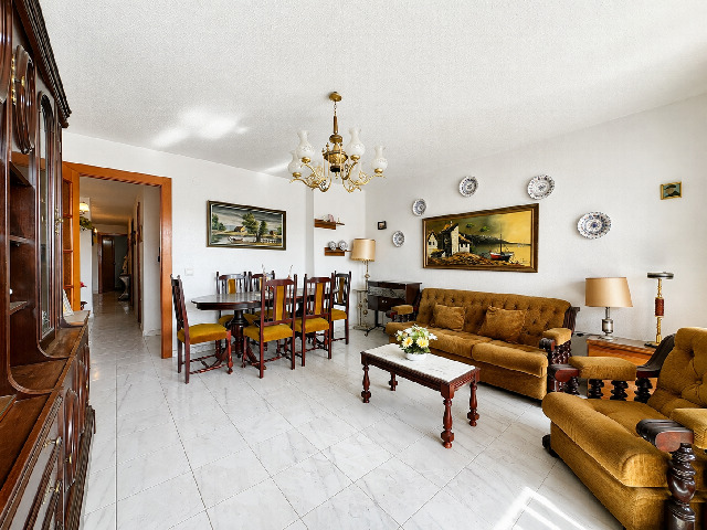 Imagen 3 Inmueble 304863 - Apto. Playa en venta en Garrucha / Paseo del Malecón, en frente de la playa.