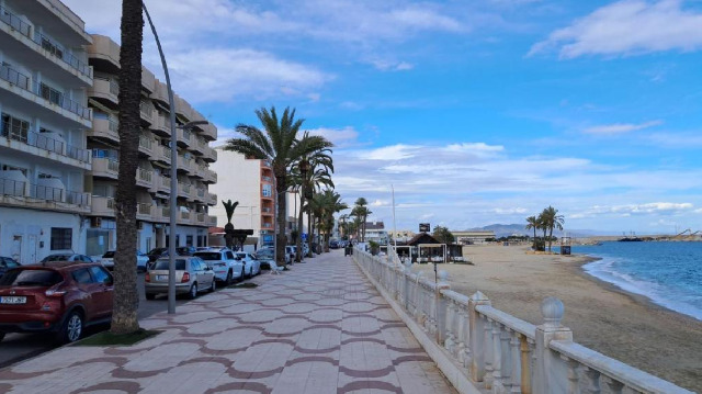 Imagen 24 Inmueble 304863 - Apto. Playa en venta en Garrucha / Paseo del Malecón, en frente de la playa.
