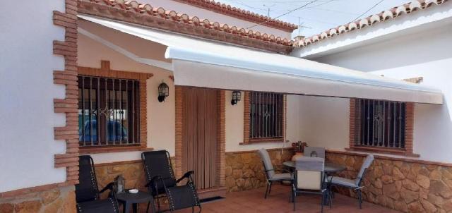 Imagen 12 Inmueble 305264 - Casa Rústica en venta en Guadix / Cerca de los supermercados y bien conectado.