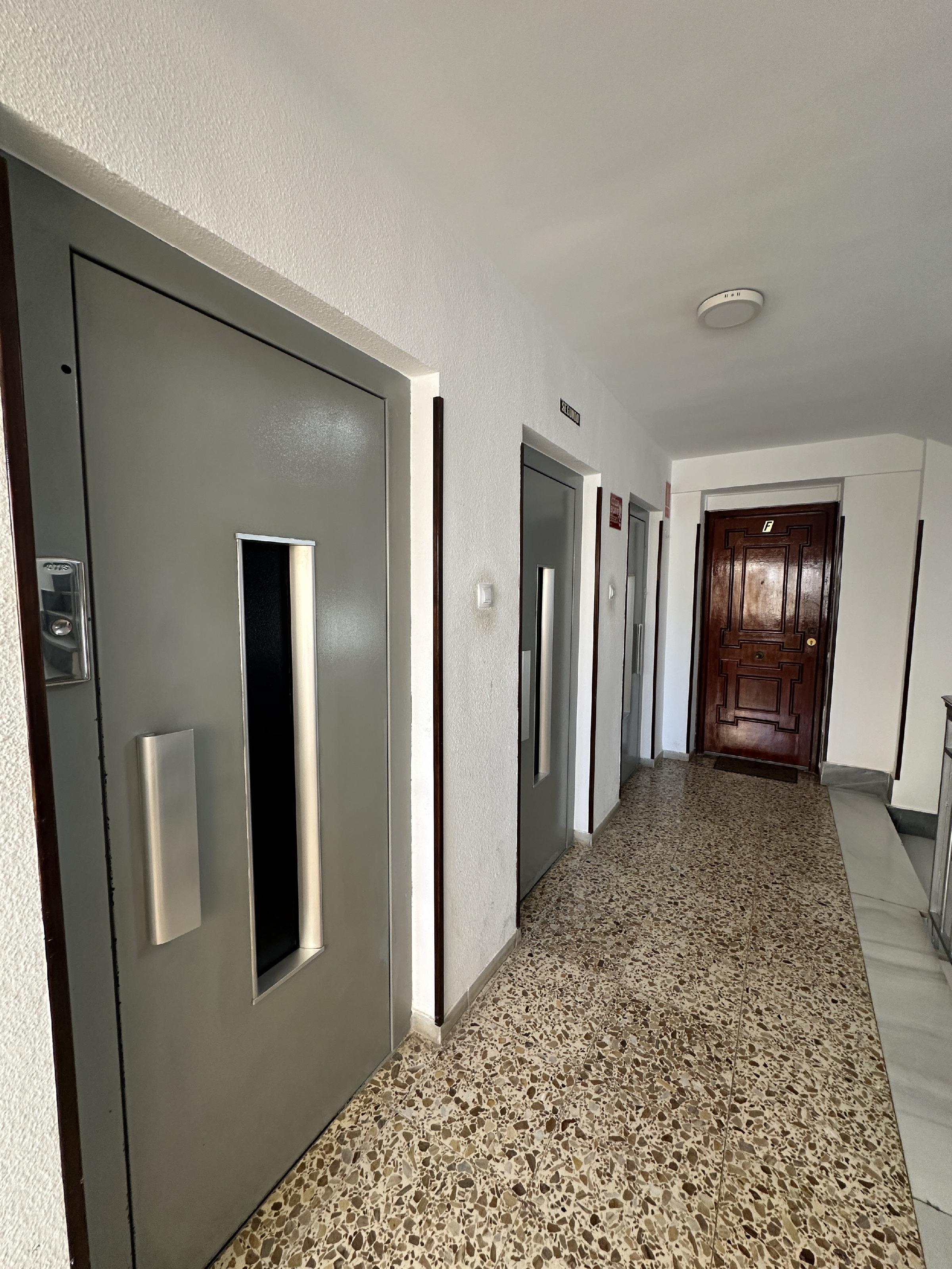Imagen 24 Apartamento en venta en Albox / En la Plaza céntrica, rodeado de servicios.