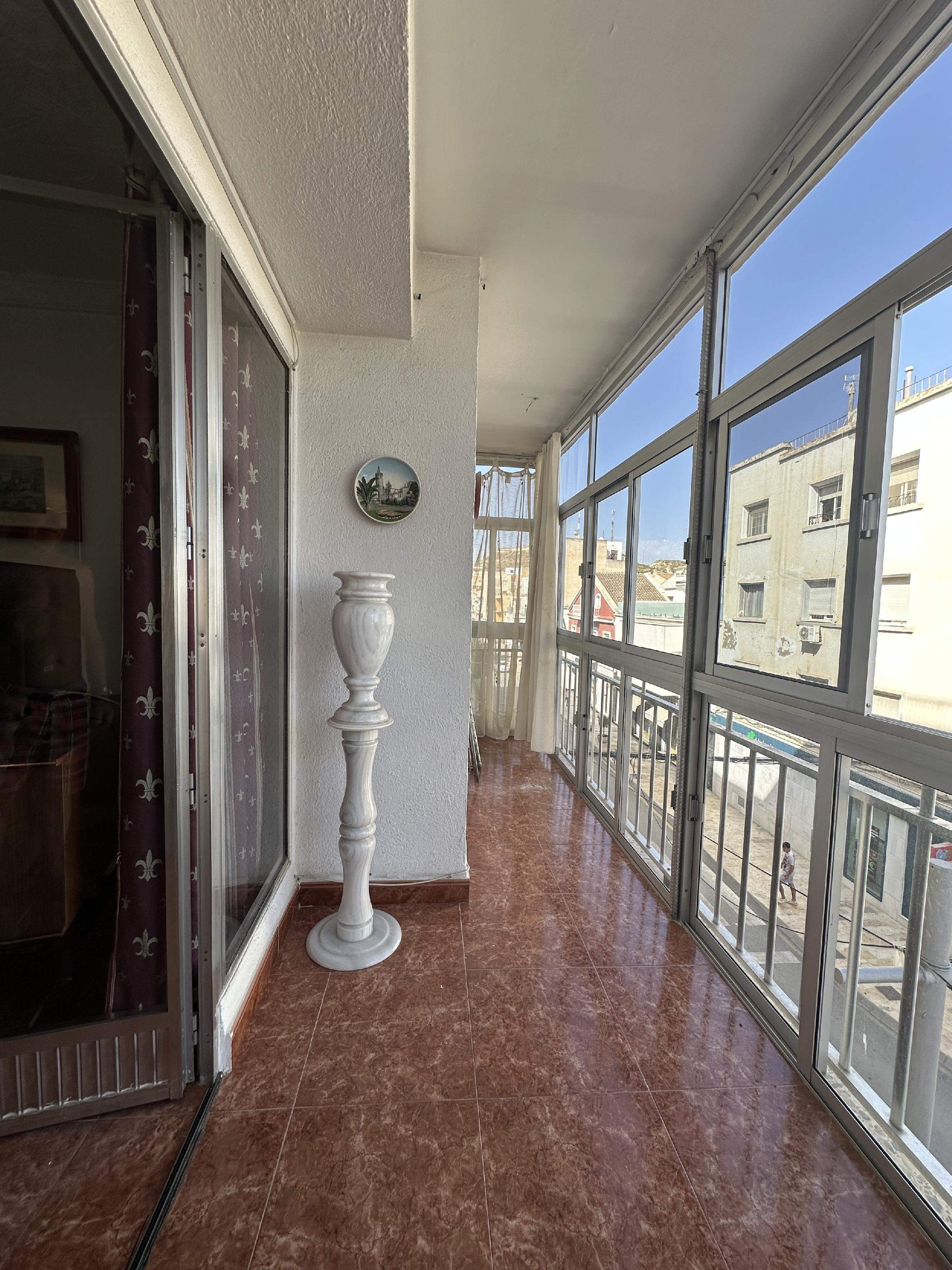 Imagen 1 Apartamento en venta en Albox / En la Plaza céntrica, rodeado de servicios.