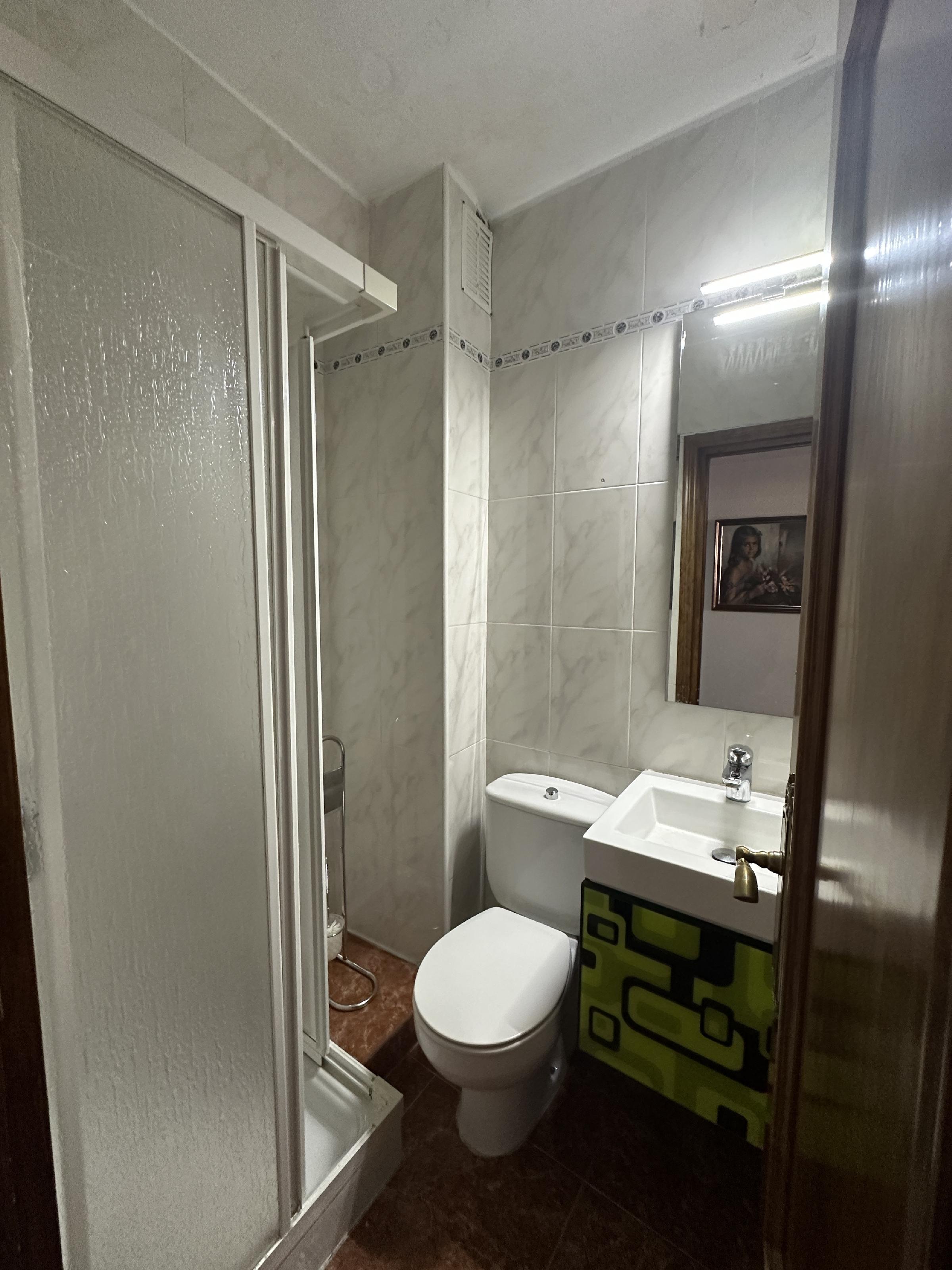 Imagen 12 Apartamento en venta en Albox / En la Plaza céntrica, rodeado de servicios.