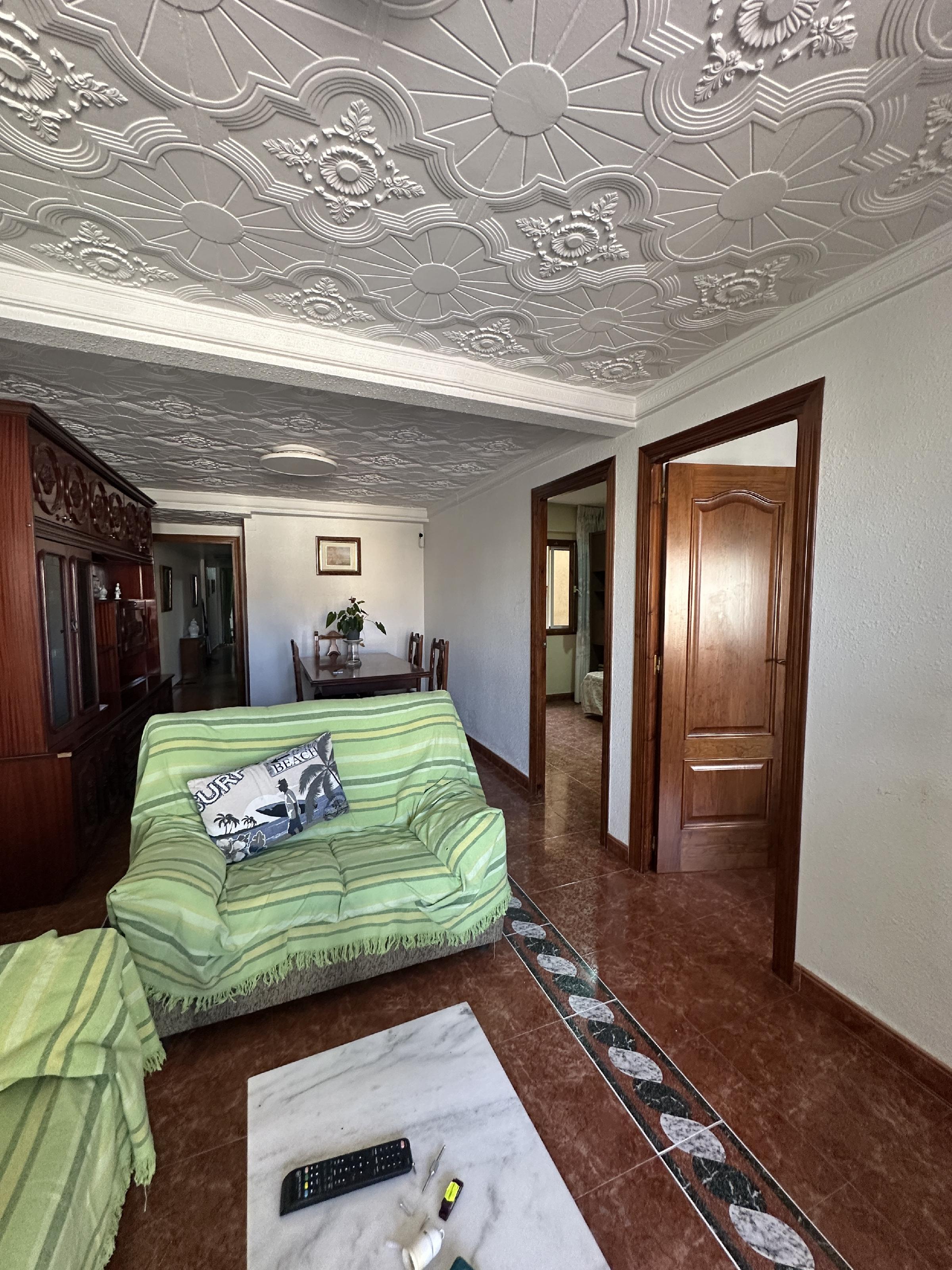 Imagen 4 Apartamento en venta en Albox / En la Plaza céntrica, rodeado de servicios.