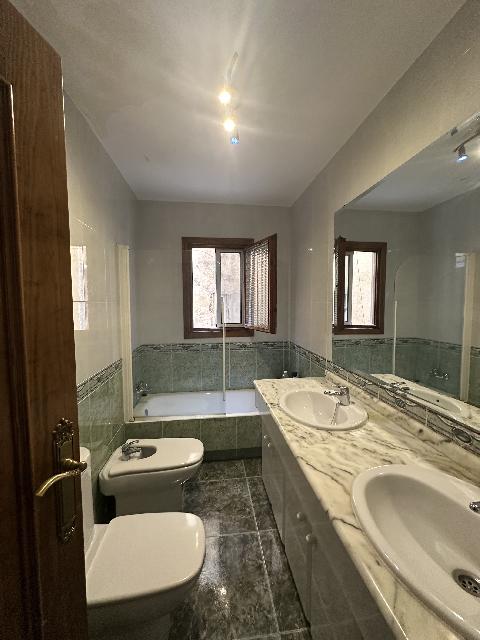 Imagen 15 Inmueble 305402 - Apartamento en venta en Albox / En la Plaza céntrica, rodeado de servicios.