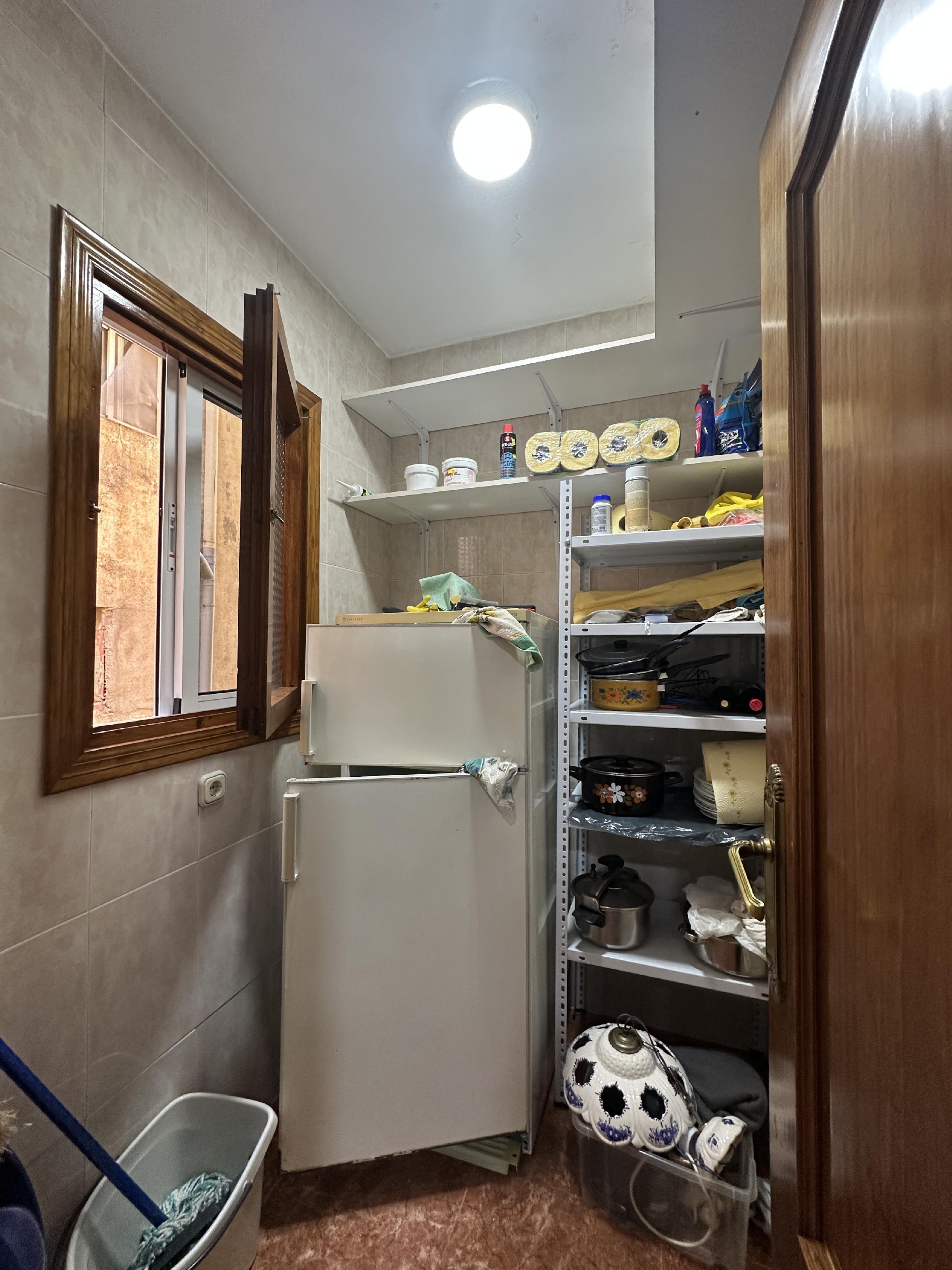 Imagen 7 Apartamento en venta en Albox / En la Plaza céntrica, rodeado de servicios.