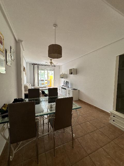 Imagen 4 Inmueble 305428 - Apartamento en venta en Vera / En la urbanización rodeada de jardines y piscina.