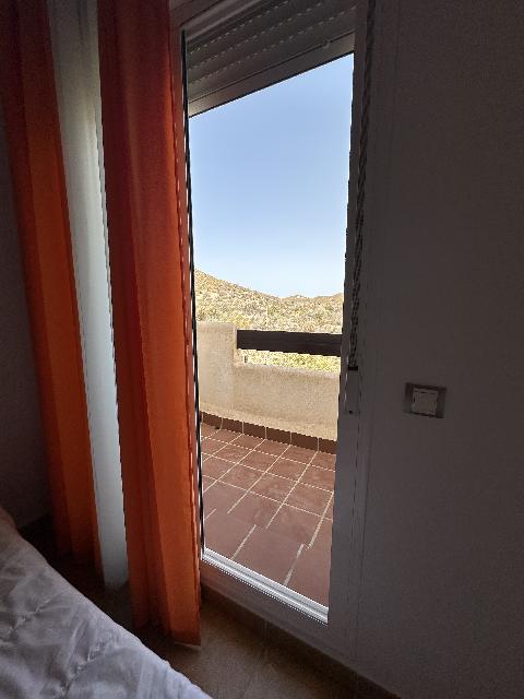 Imagen 16 Inmueble 305428 - Apartamento en venta en Vera / En la urbanización rodeada de jardines y piscina.