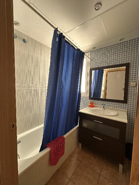Imagen 19 Inmueble 305428 - Apartamento en venta en Vera / En la urbanización rodeada de jardines y piscina.