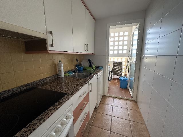 Imagen 8 Inmueble 305428 - Apartamento en venta en Vera / En la urbanización rodeada de jardines y piscina.