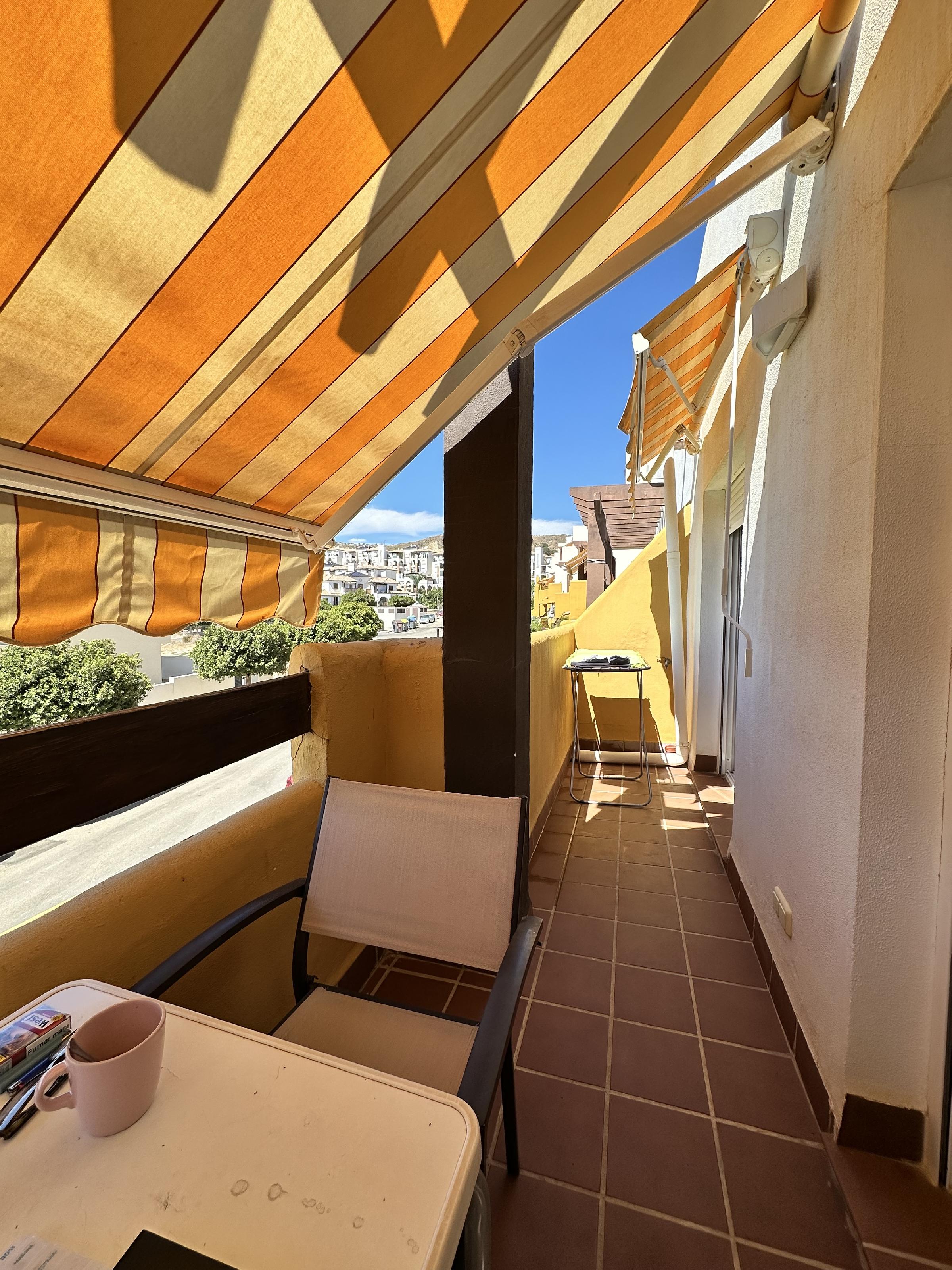 Imagen 6 Apartamento en venta en Vera / En Lomas del Mar V, rodeado de jardines y piscinas.