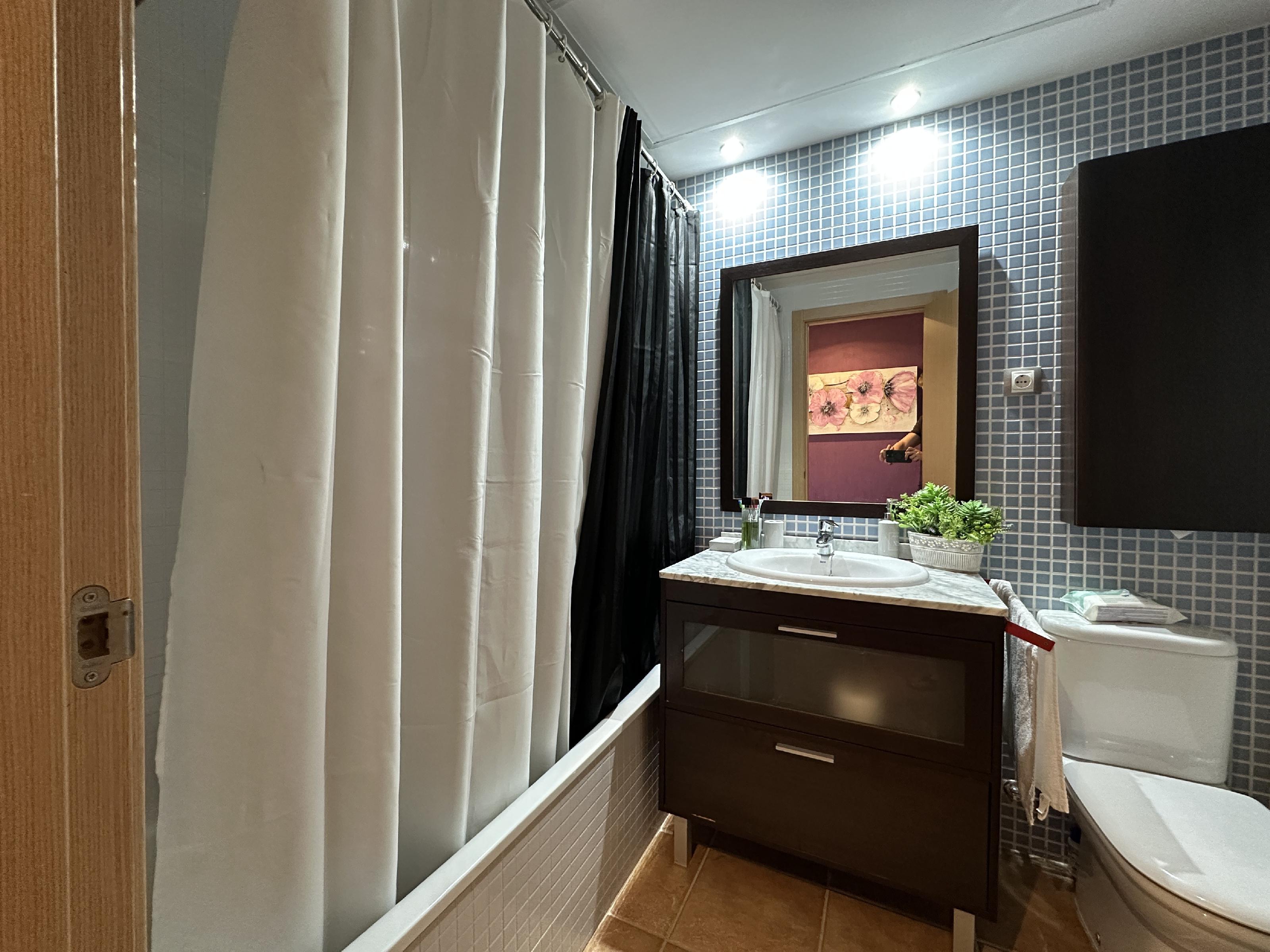 Imagen 23 Apartamento en venta en Vera / En Lomas del Mar V, rodeado de jardines y piscinas.