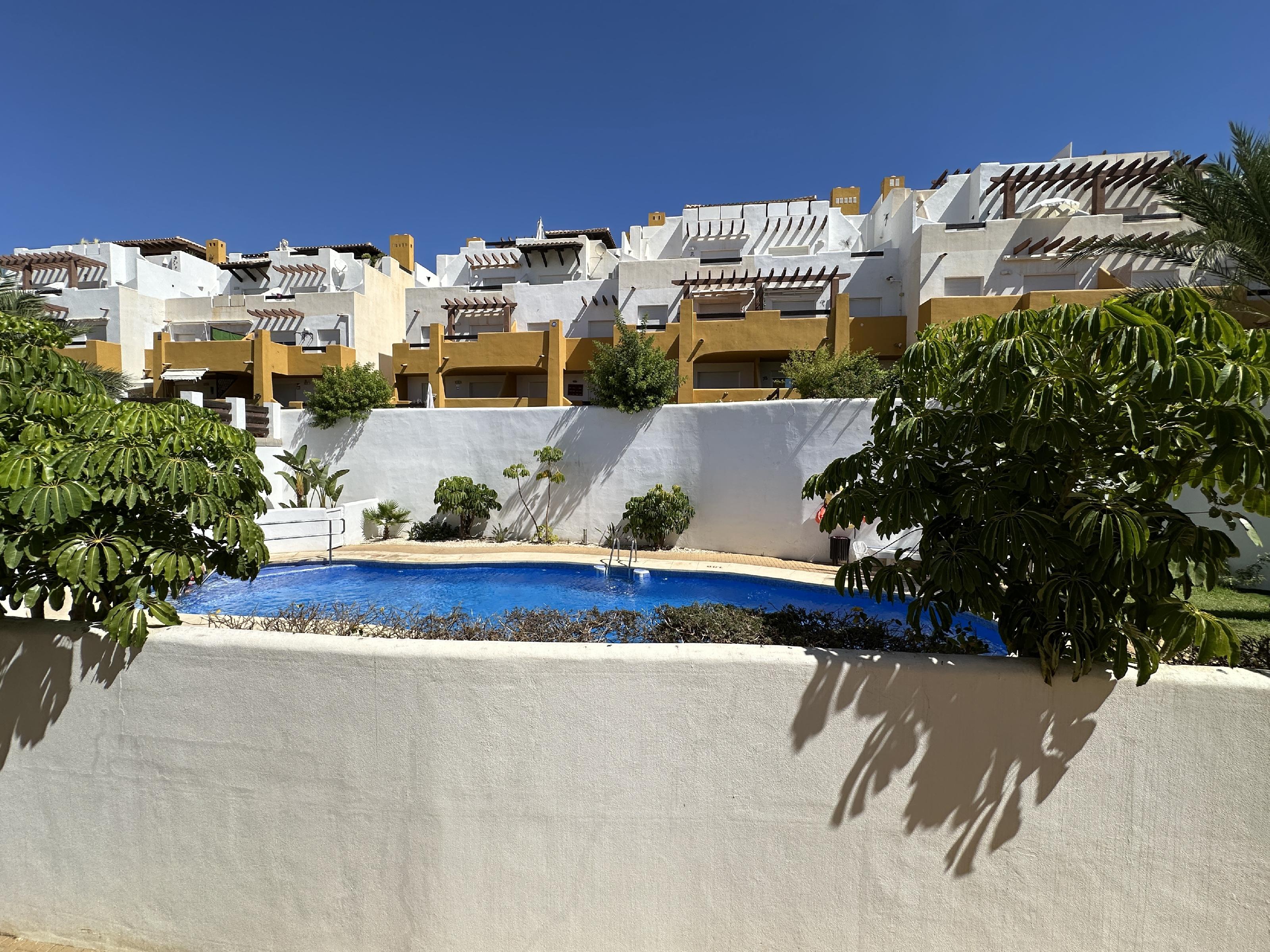 Imagen 25 Apartamento en venta en Vera / En Lomas del Mar V, rodeado de jardines y piscinas.