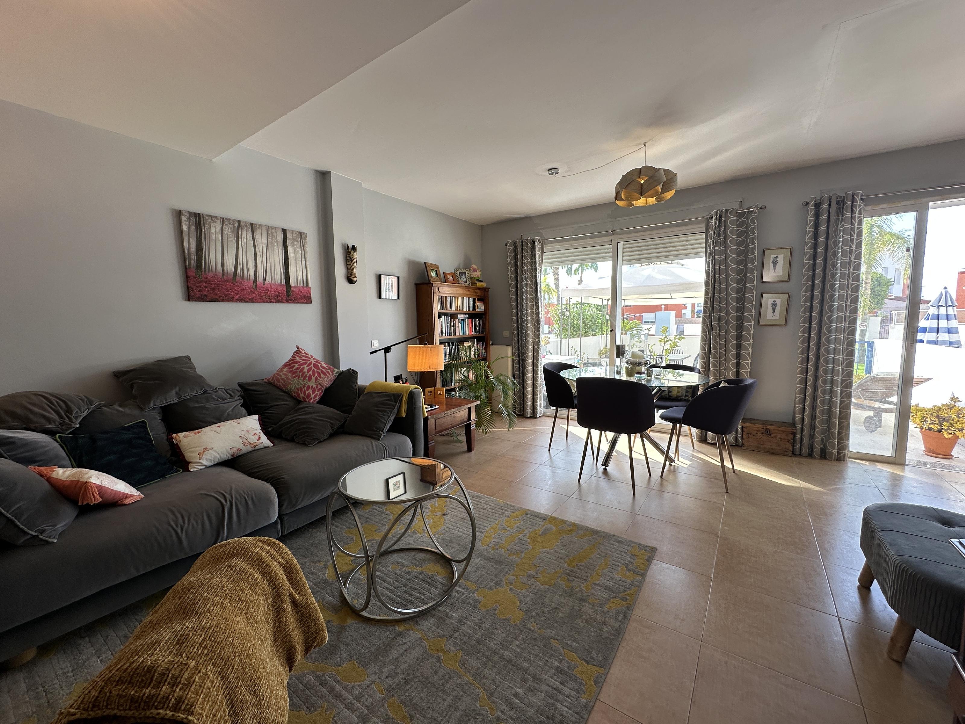 Imagen 7 Casa Adosada en venta en Vera / En urbanización Coto de Vera al lado del Mercadona.