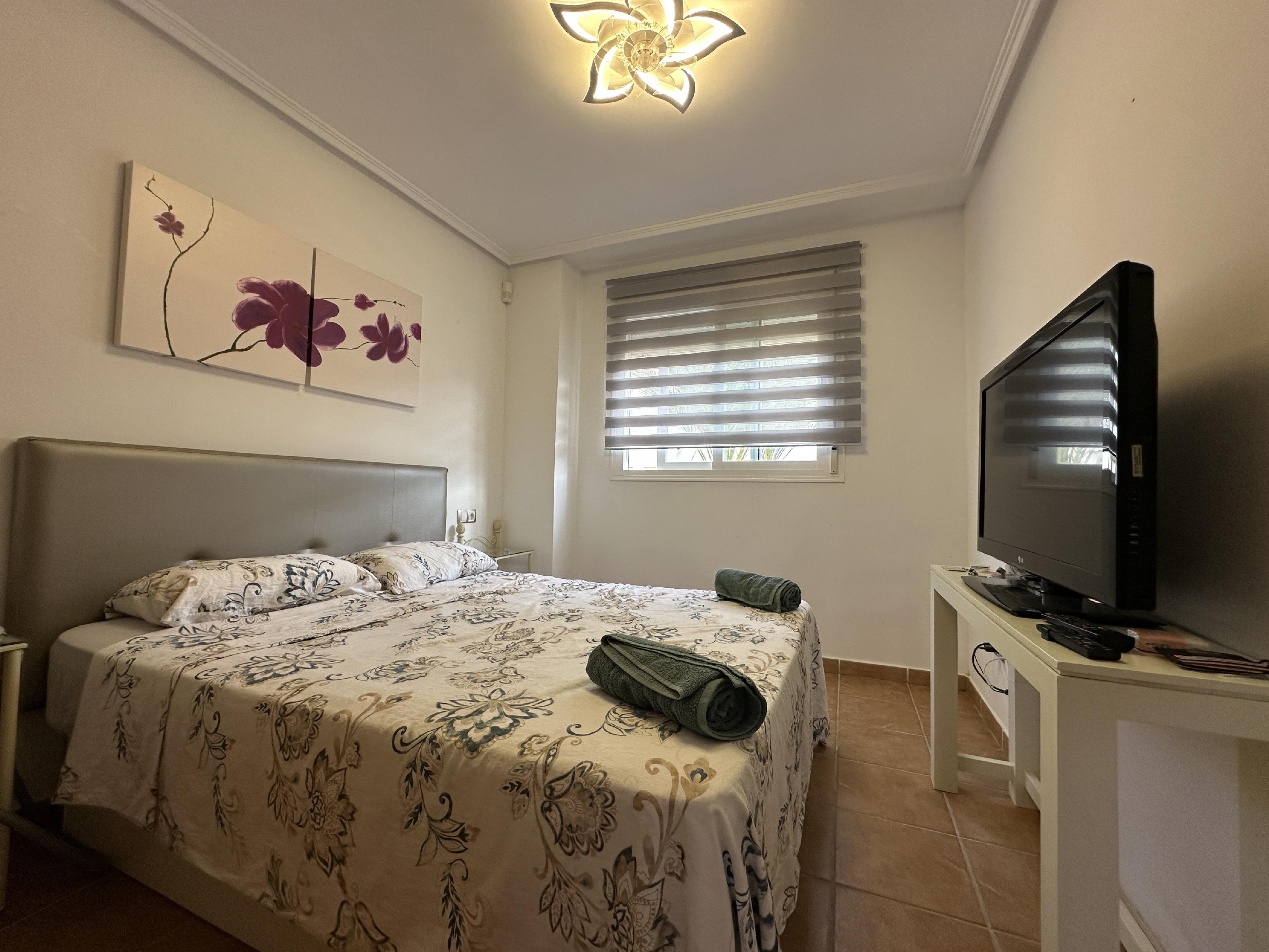 Imagen 14 Ático en alquiler en Vera / En la urbanización Lomas del Mar V, con piscinas.