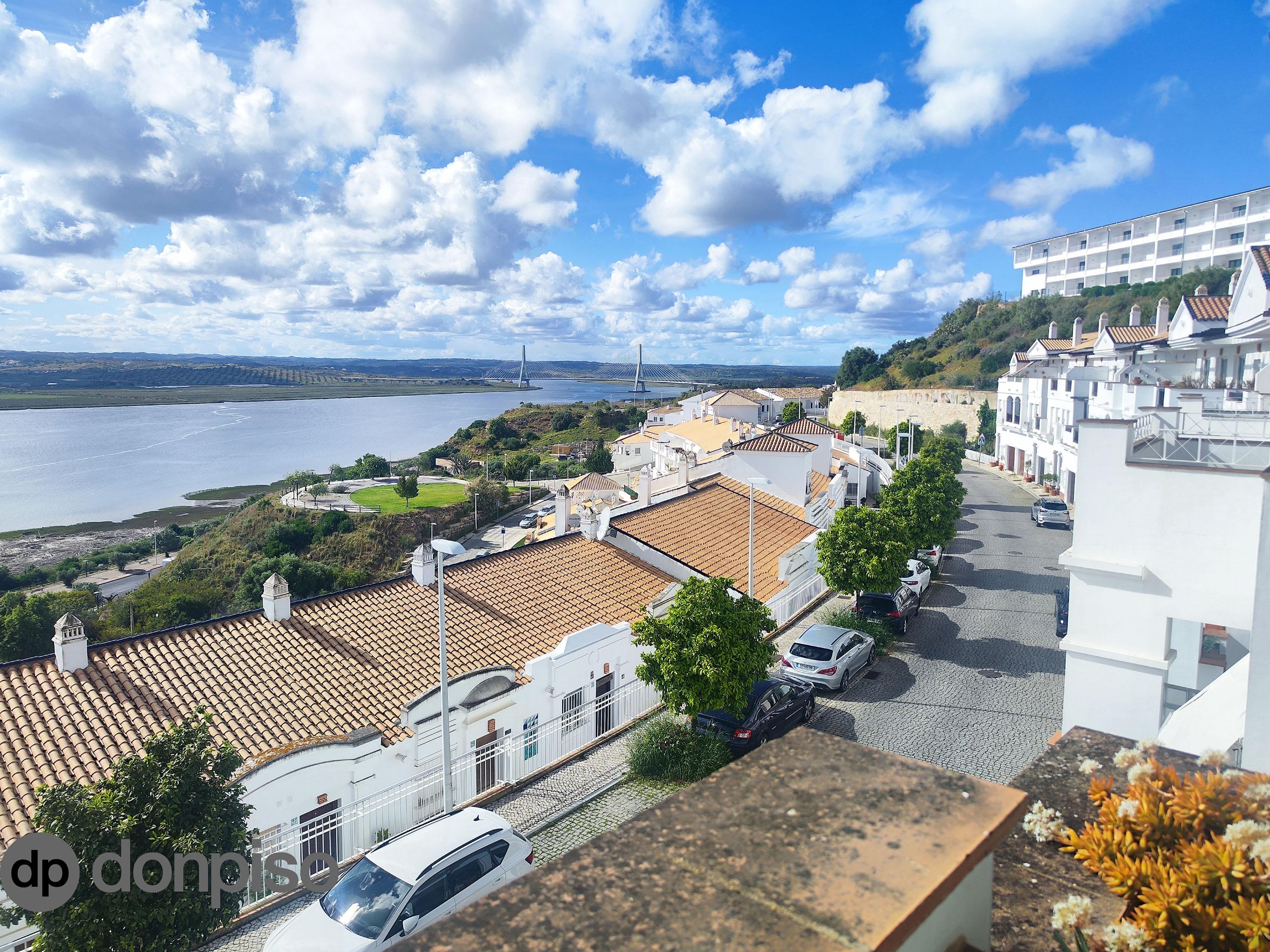 Imagen 5 Casa Adosada en venta en Ayamonte / Junto al Guadiana en el mirador de Ayamonte