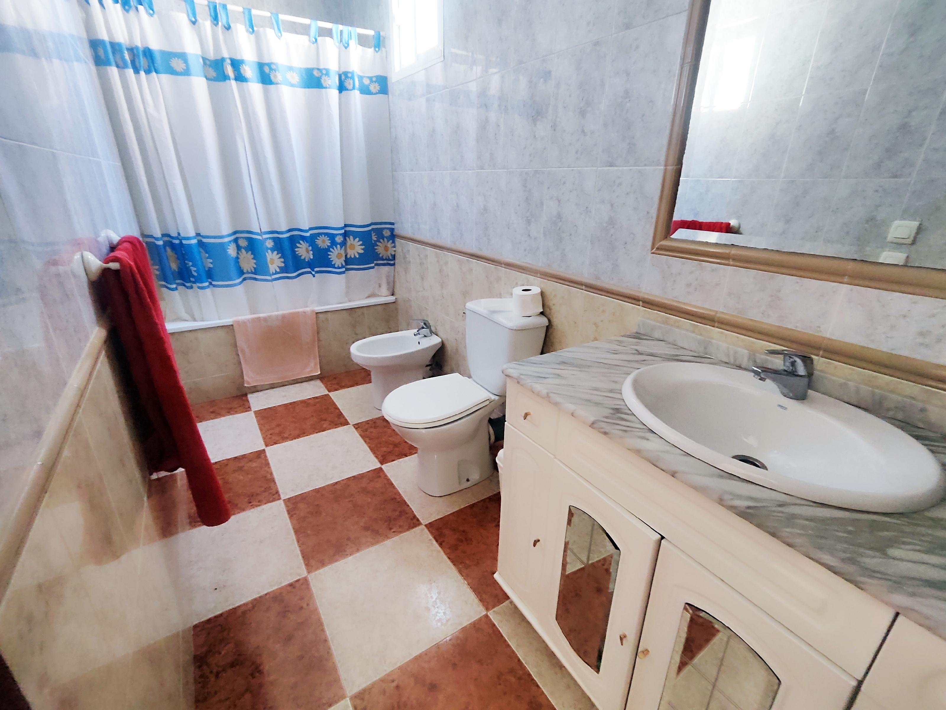 Imagen 10 Casa en venta en Ayamonte / Junto al Centro Comercial La Plaza !