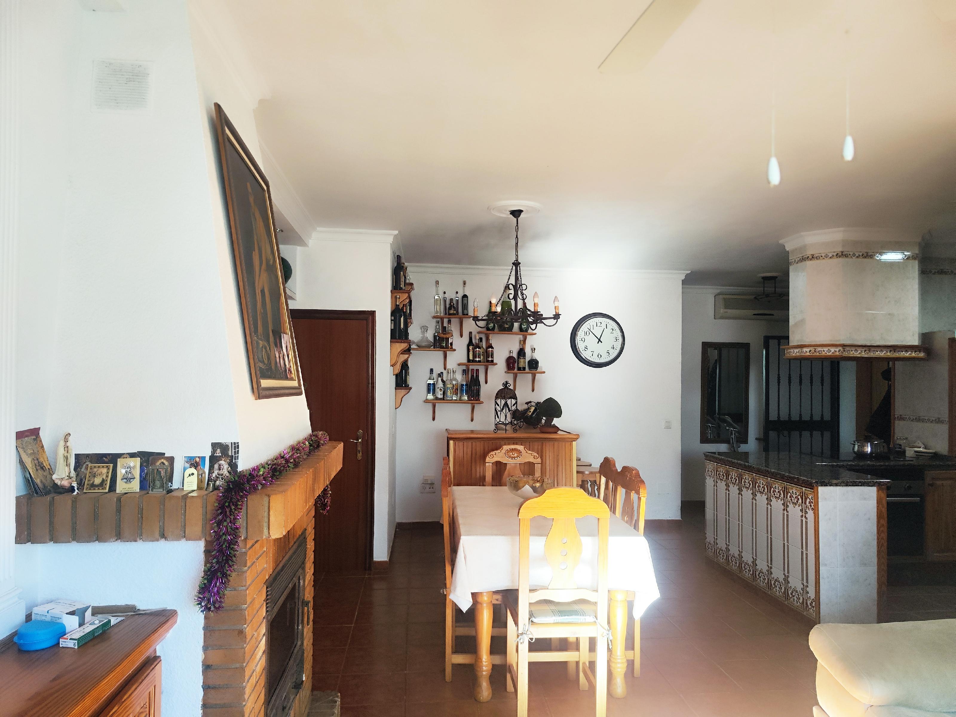 Imagen 14 Casa en venta en Ayamonte / Junto al Centro Comercial La Plaza !