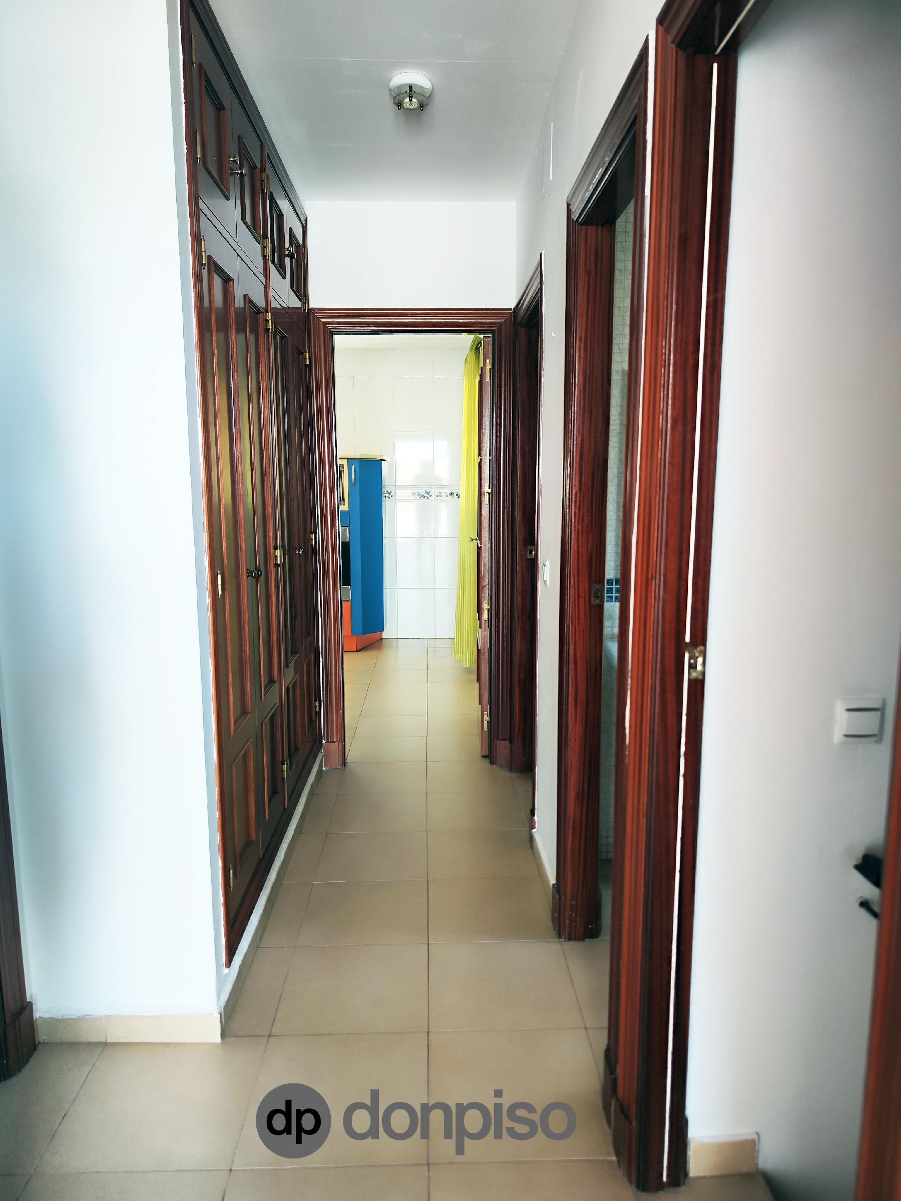Imagen 7 Casa Pareada en venta en Ayamonte / Junto al supermercado Lidl y a 2 min. cuartel G.C.