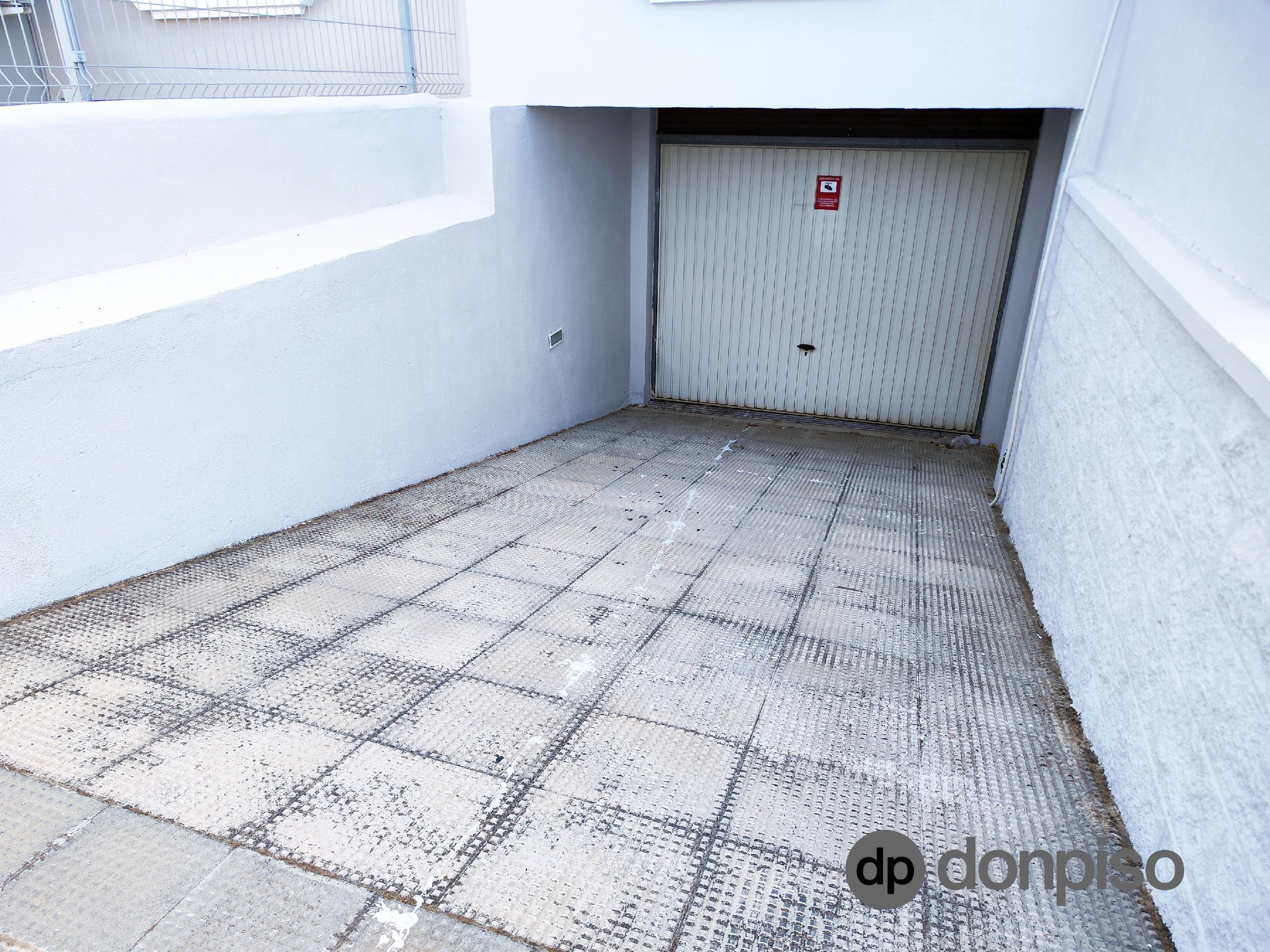 Imagen 10 Casa Pareada en venta en Ayamonte / Junto al supermercado Lidl y a 2 min. cuartel G.C.