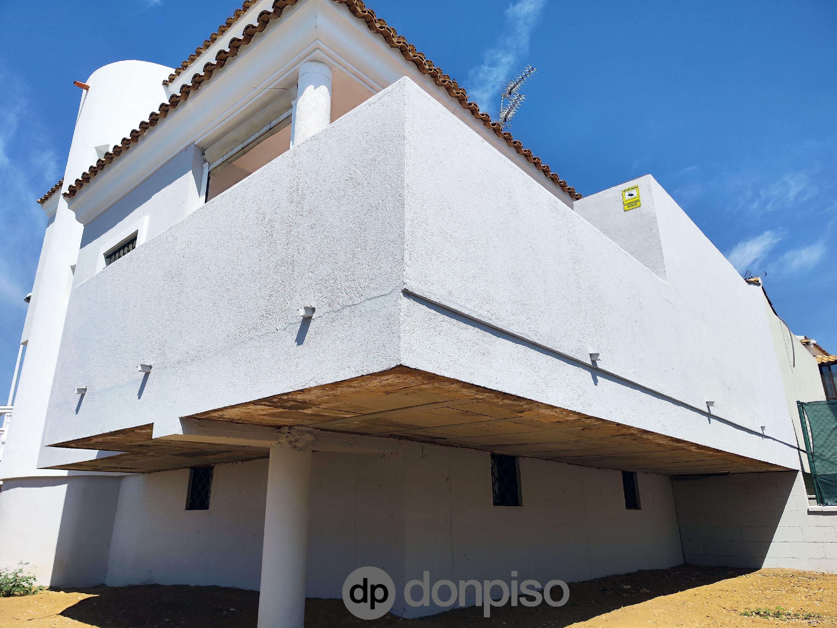Imagen 18 Casa Pareada en venta en Ayamonte / Junto al supermercado Lidl y a 2 min. cuartel G.C.