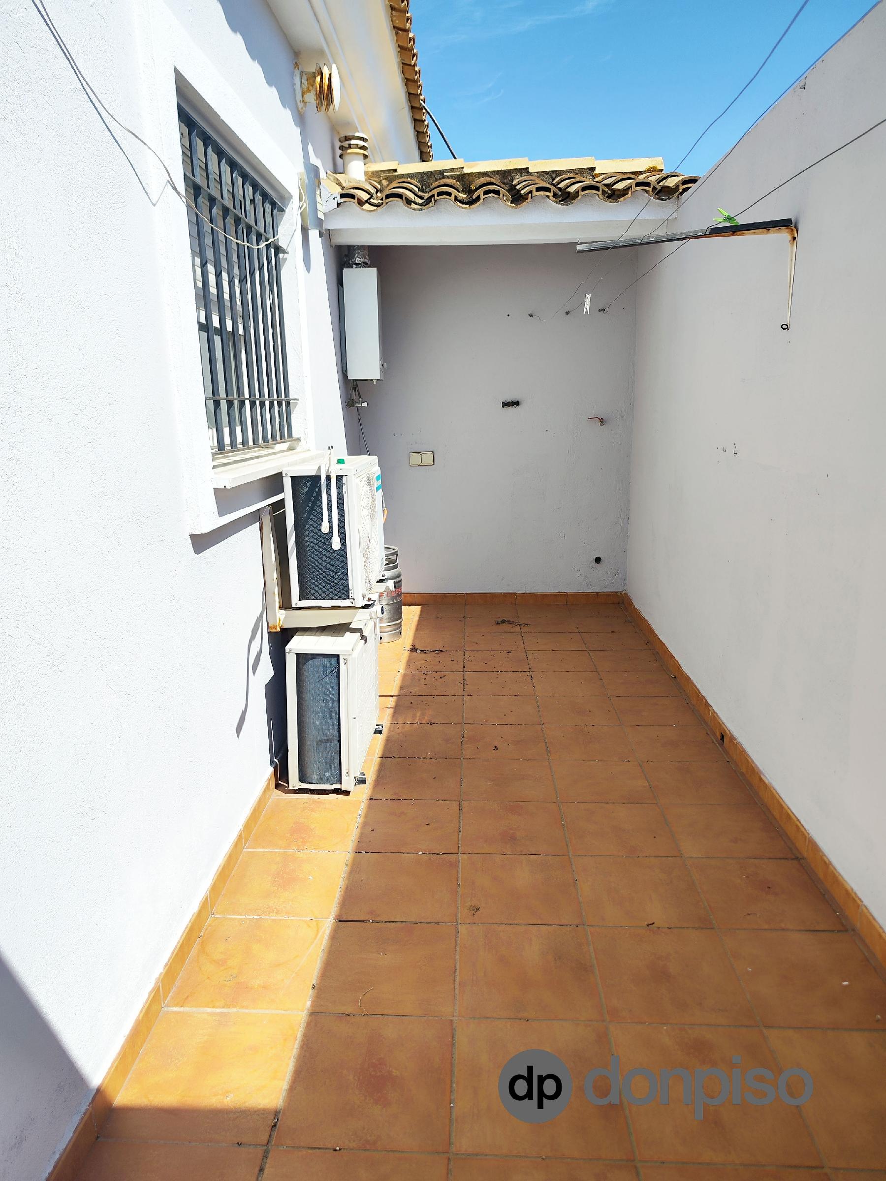 Imagen 21 Casa Pareada en venta en Ayamonte / Junto al supermercado Lidl y a 2 min. cuartel G.C.