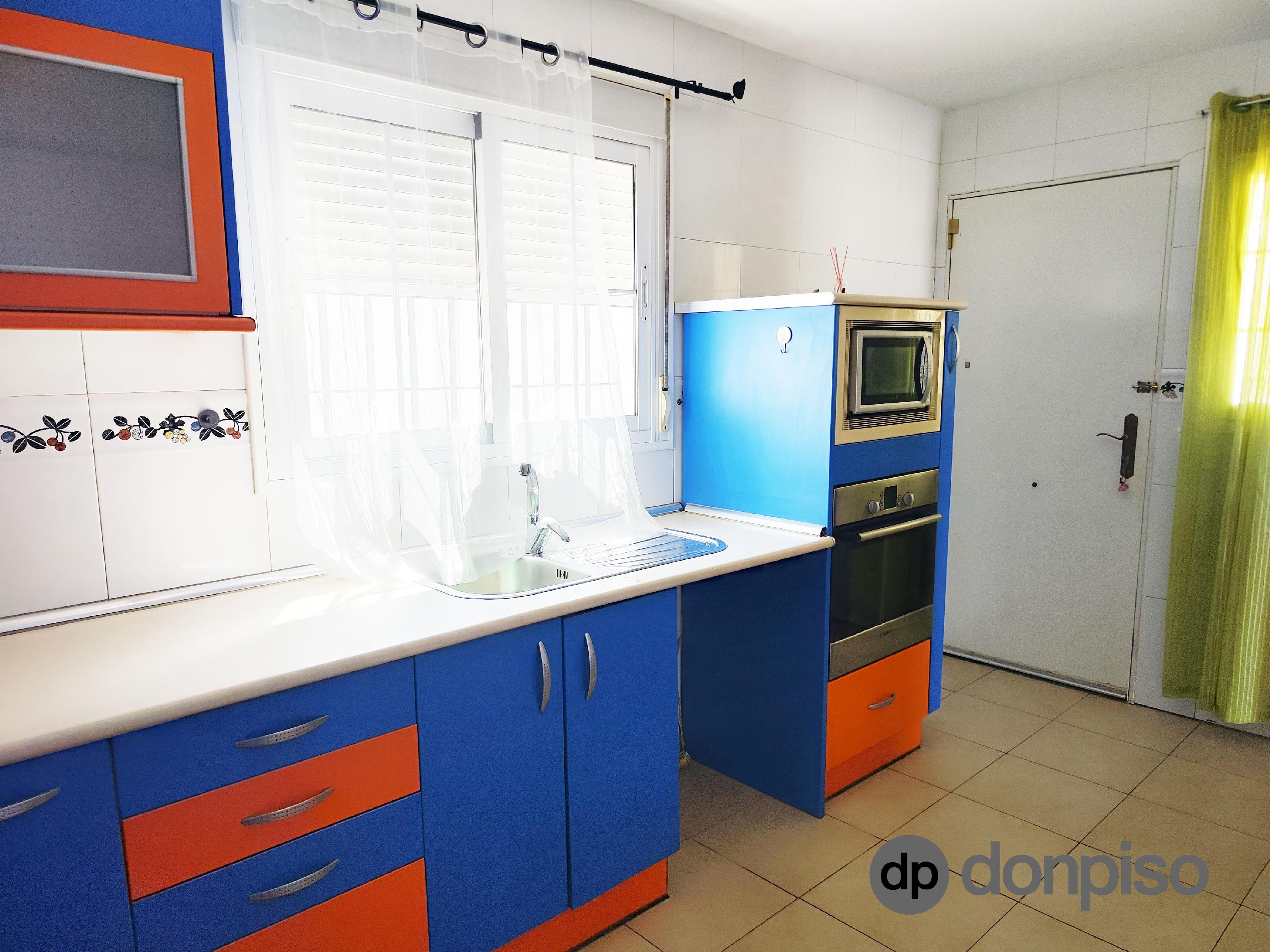 Imagen 32 Casa Pareada en venta en Ayamonte / Junto al supermercado Lidl y a 2 min. cuartel G.C.