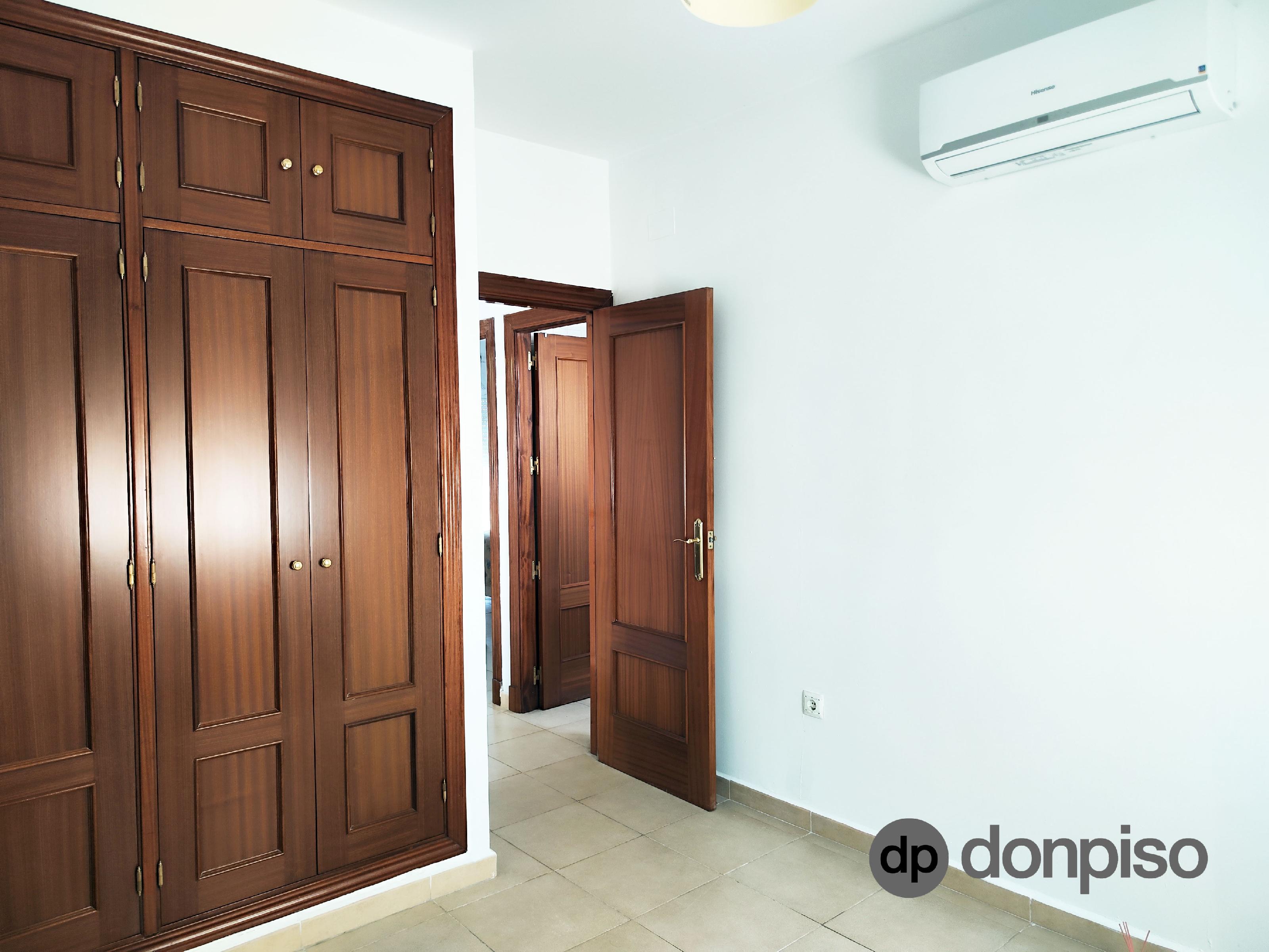 Imagen 33 Casa Pareada en venta en Ayamonte / Junto al supermercado Lidl y a 2 min. cuartel G.C.