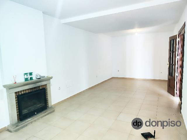 Imagen 5 Inmueble 303885 - Casa Pareada en venta en Ayamonte / Junto al supermercado Lidl y a 2 min. cuartel G.C.