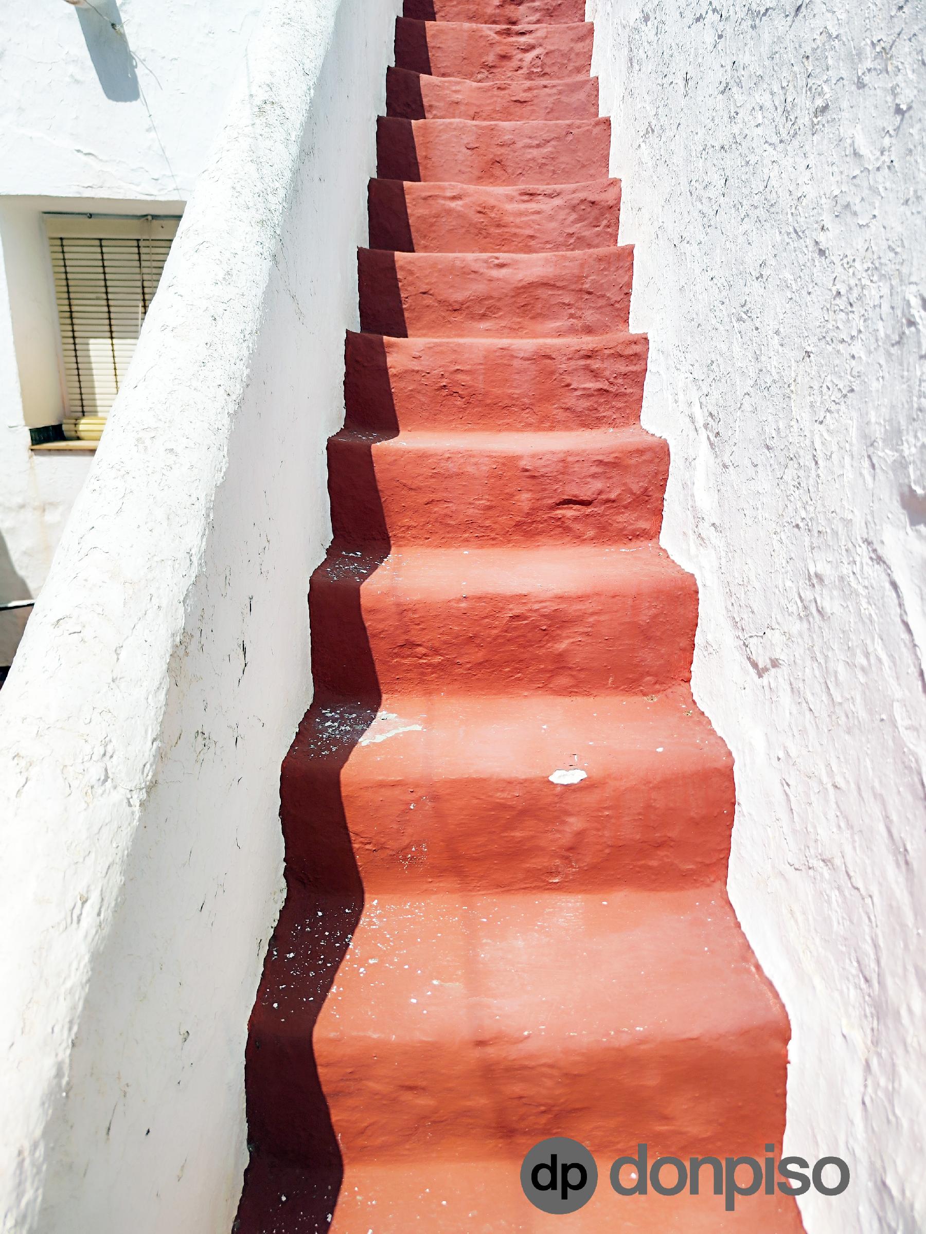 Imagen 2 Casa Adosada en venta en Ayamonte / En el barrio del Arrecife, a 5 minutos de la laguna.
