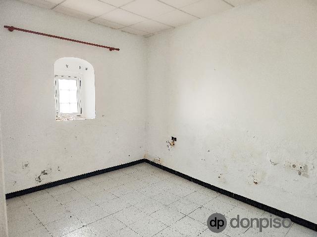 Imagen 5 Inmueble 303942 - Casa Adosada en venta en Ayamonte / En el barrio del Arrecife, a 5 minutos de la laguna.