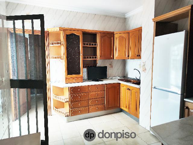 Imagen 10 Inmueble 304290 - Casa Adosada en venta en Ayamonte / En el centro, frente a la iglesia de las Angustias.