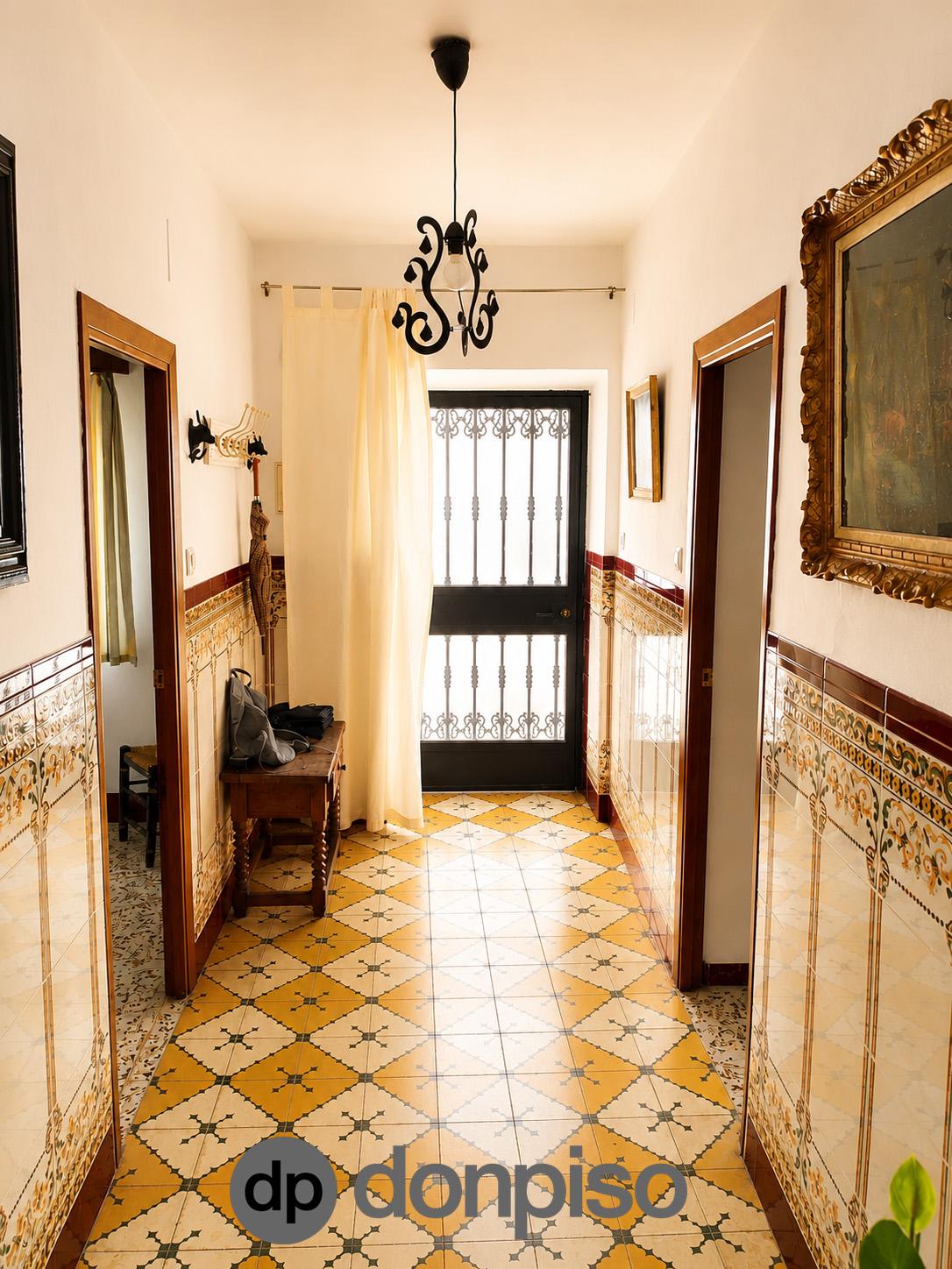 Imagen 6 Casa Adosada en venta en Ayamonte / En el barrio de la Villa, junto a la casa cuna.