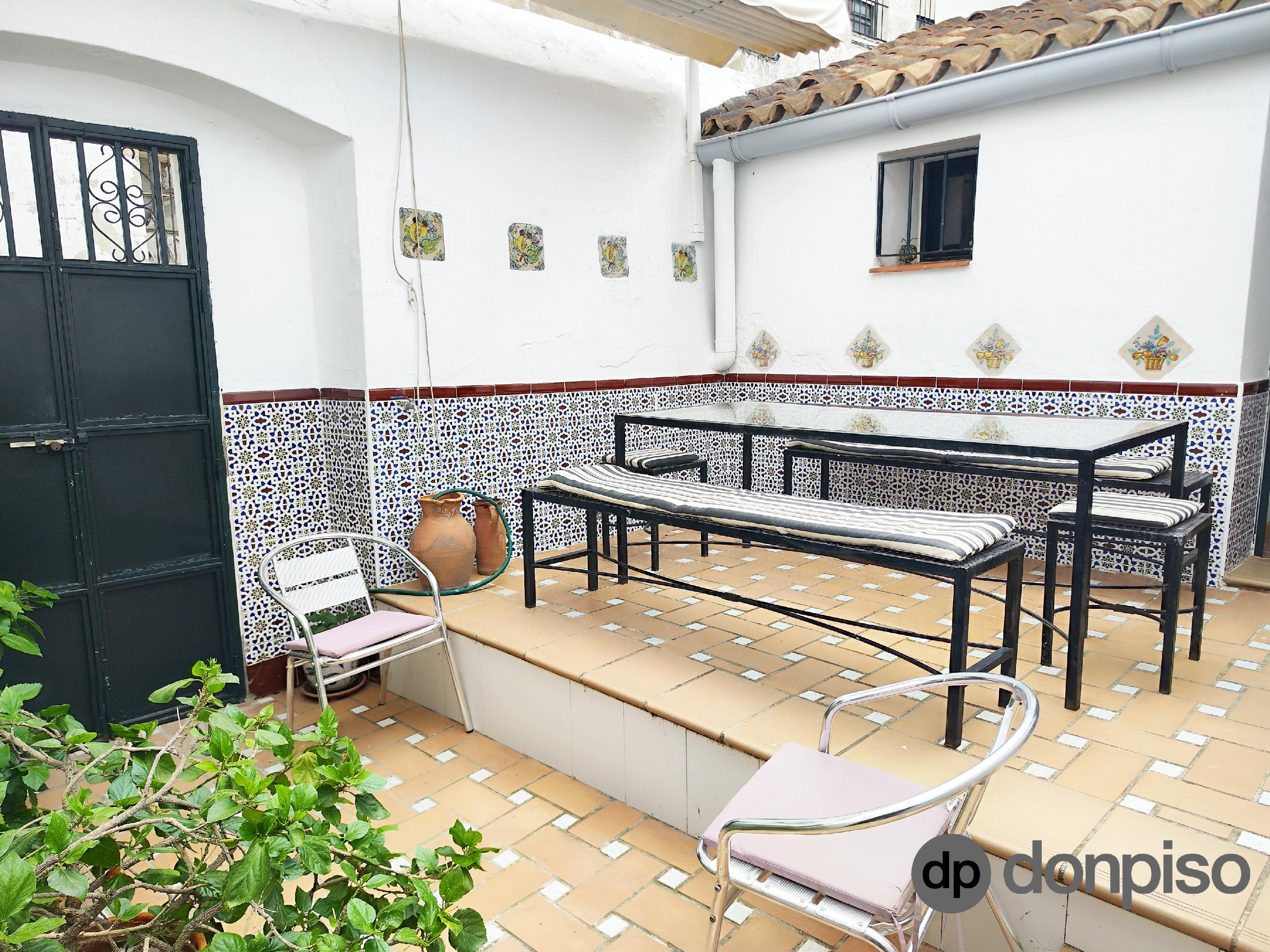 Imagen 3 Casa Adosada en venta en Ayamonte / En el barrio de la Villa, junto a la casa cuna.