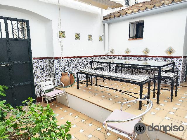 Imagen 3 Inmueble 304829 - Casa Adosada en venta en Ayamonte / En el barrio de la Villa, junto a la casa cuna.